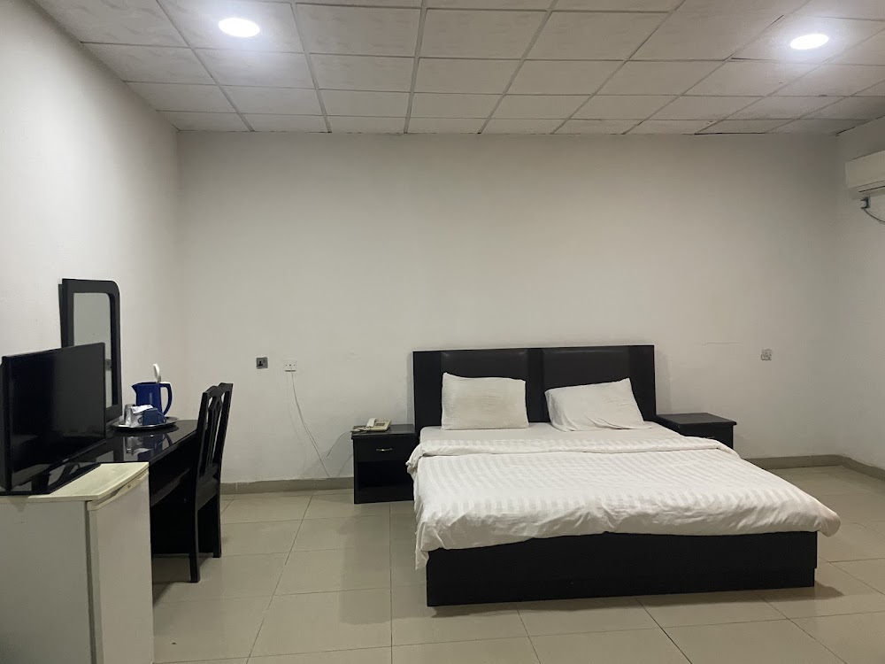 Tahir Hotel And Restaurant photo 2